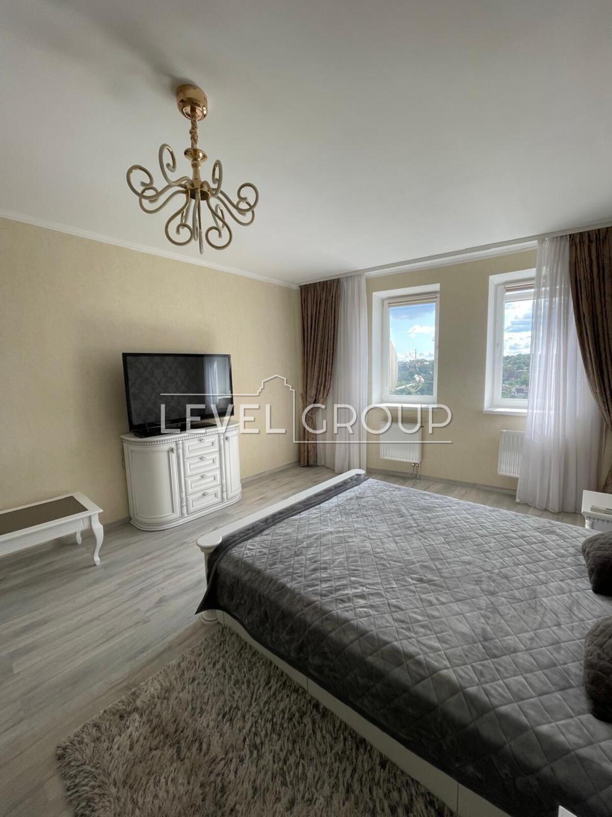 Голосіївська вул., 13А