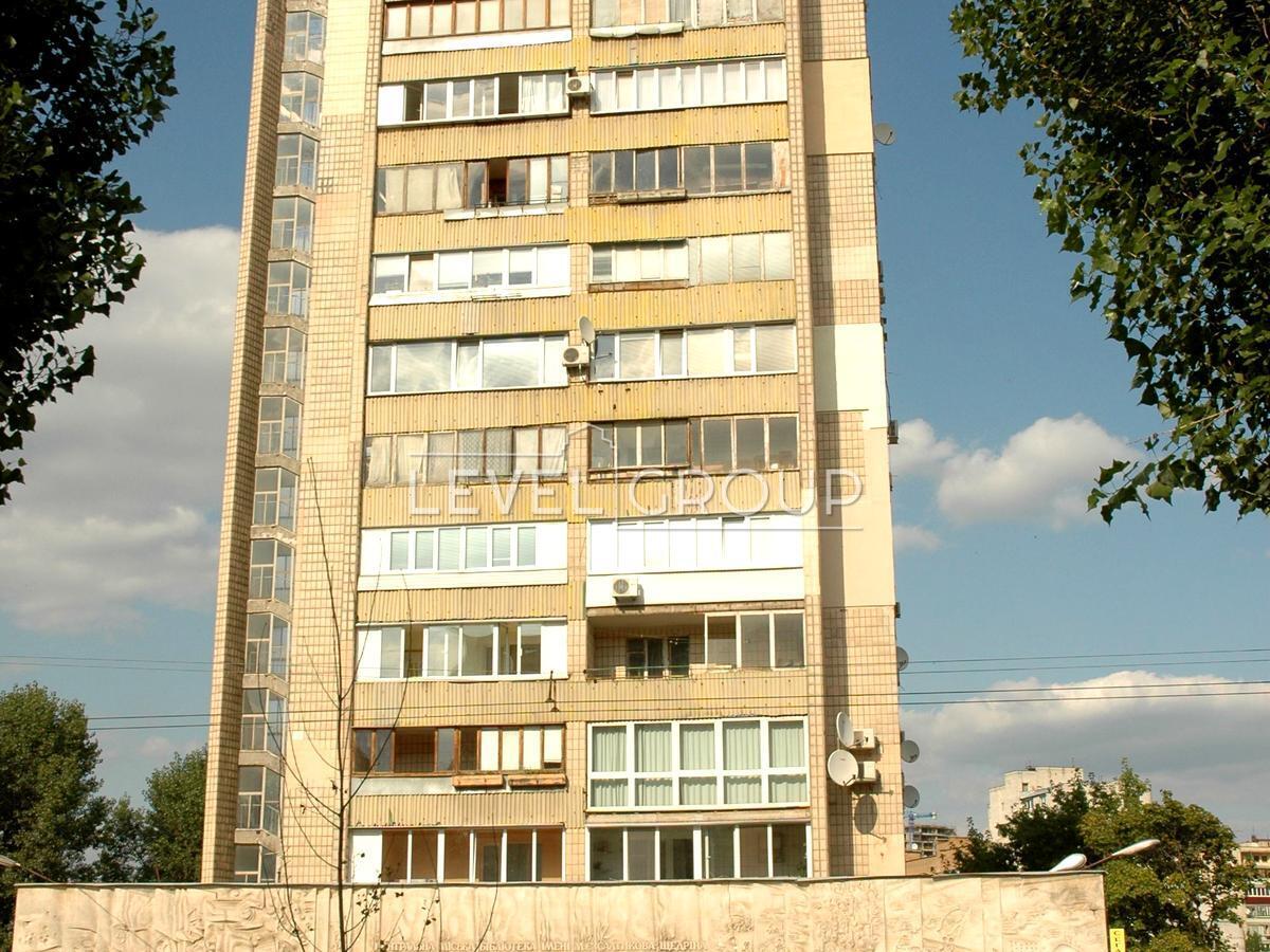 Лесі Українки бульв., 7