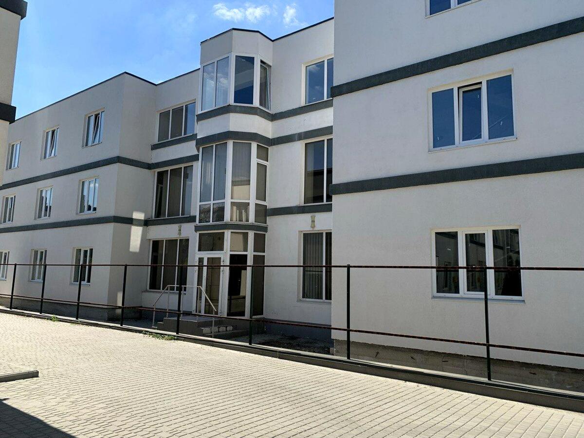 Київська, 1/8