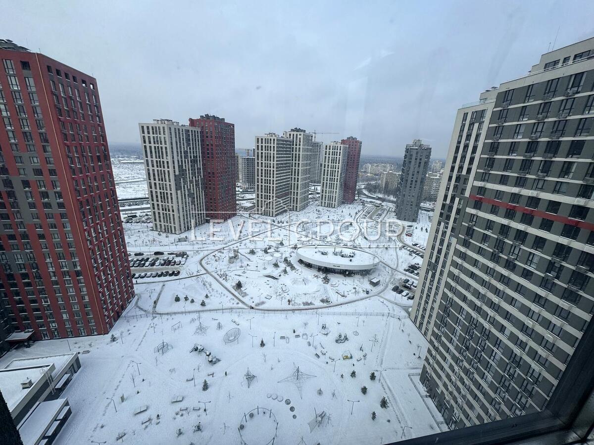 Oleksandra Olesia St., 8/17