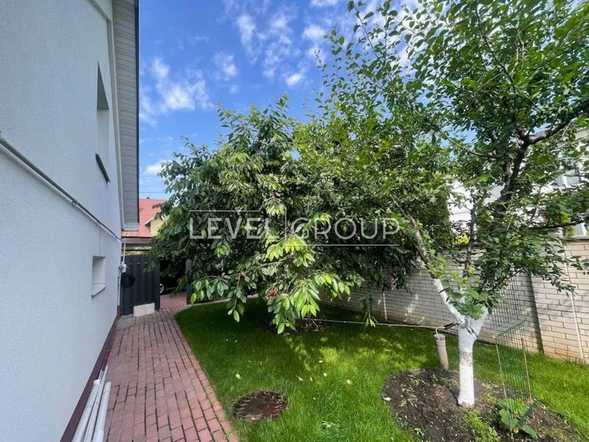 Ярослава Мудрого вул.