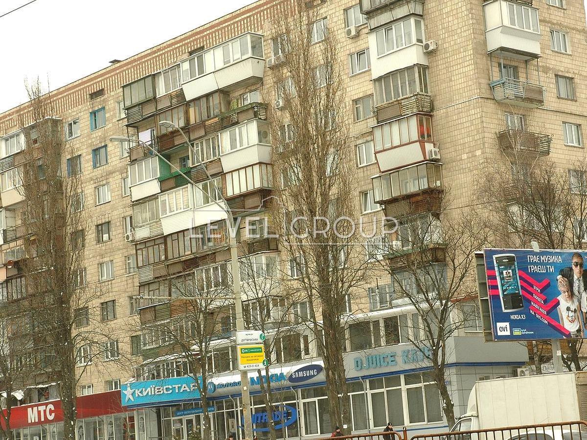 Beresteyskyi Ave. (Poles), 70
