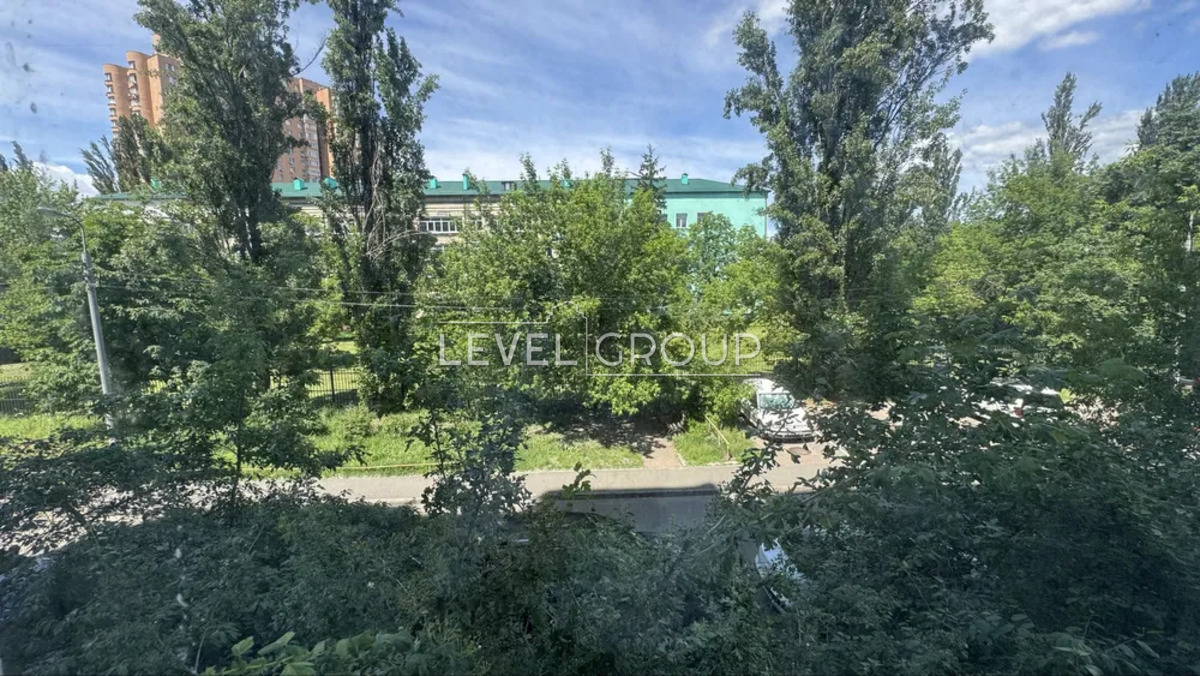 Ентузіастів вул., 7/3