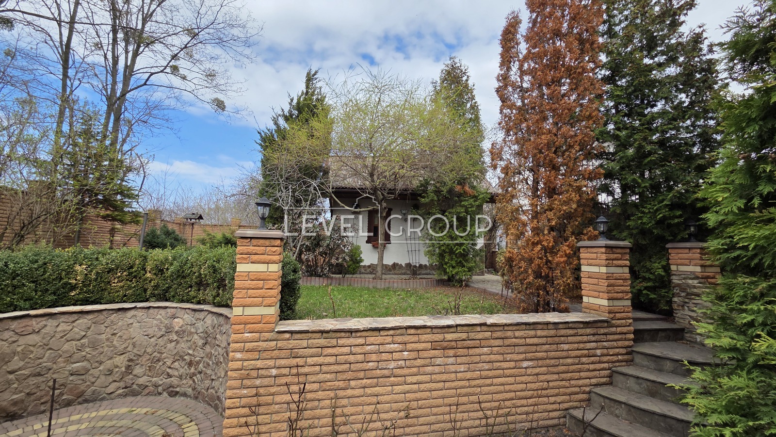 Локомотивна вул.