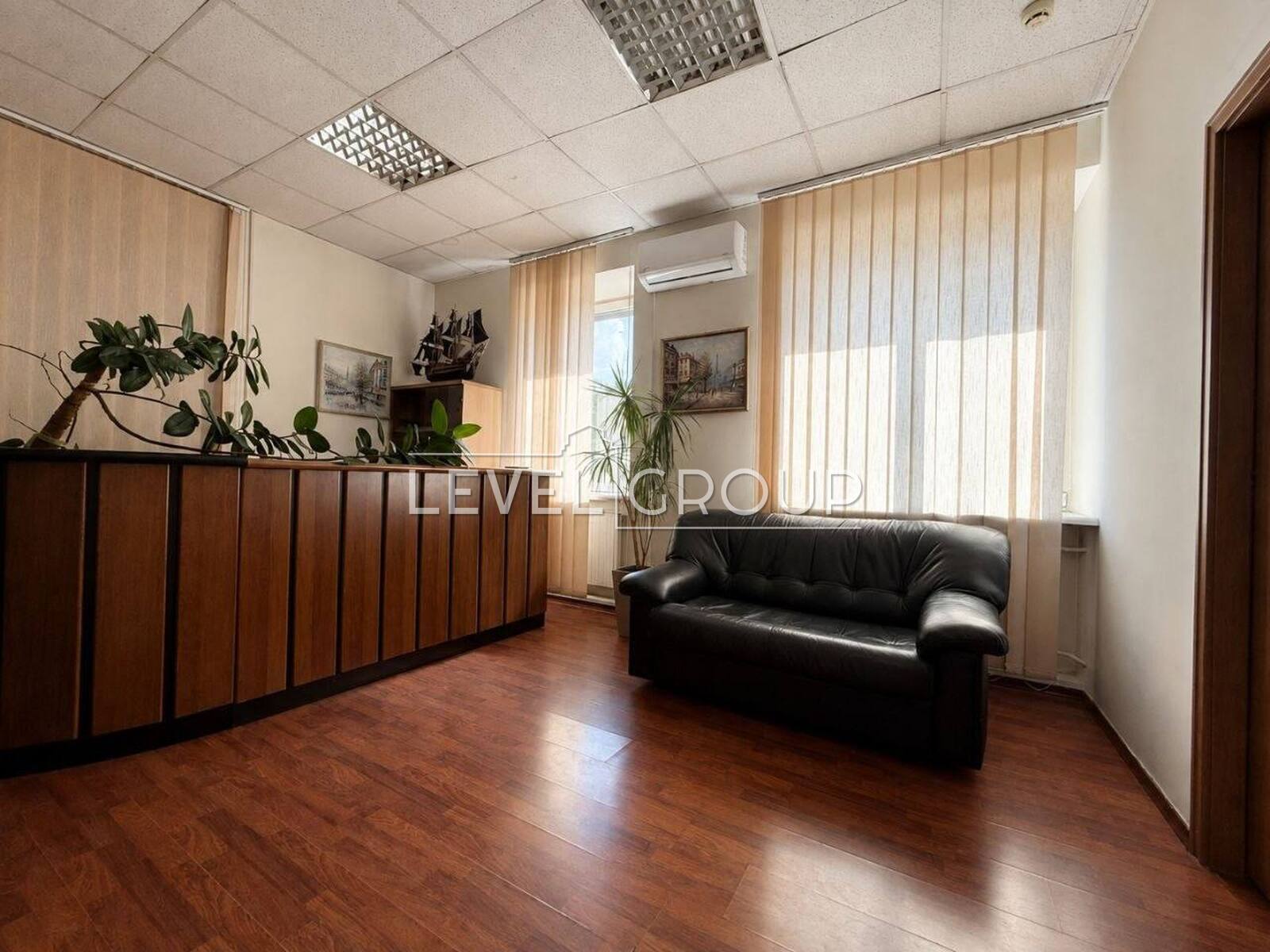 Генерала Шаповала вул. (Механізаторів), 10