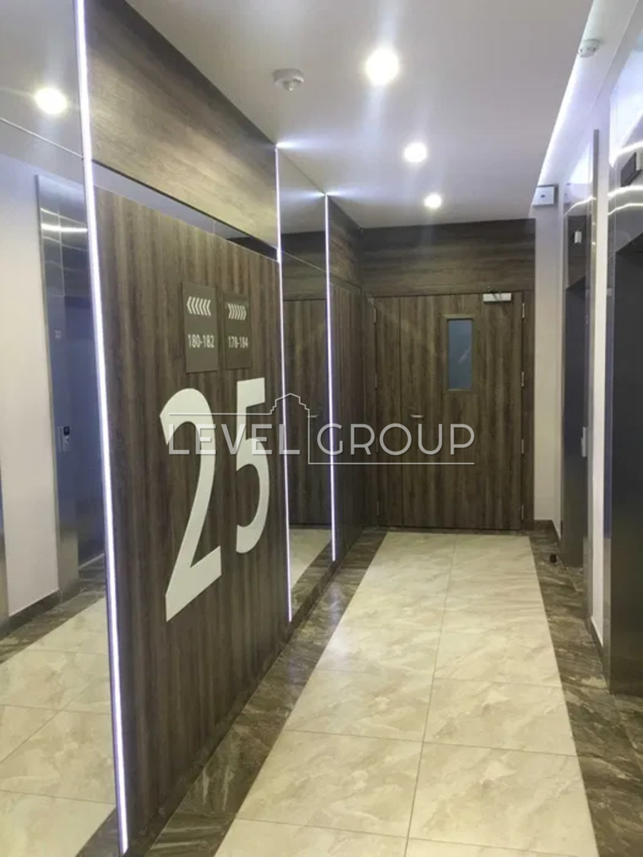 Микільсько-Слобідська вул., 3б
