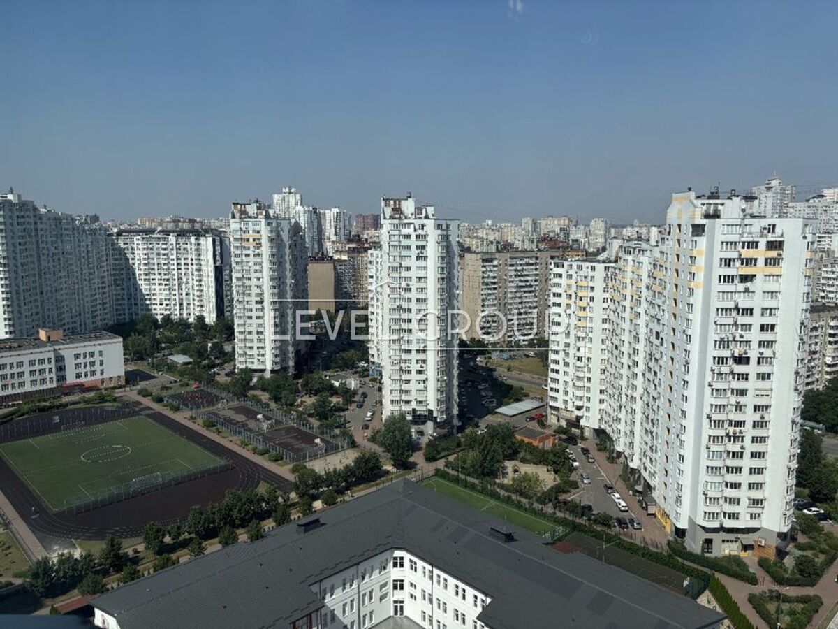 Єлизавети Чавдар вул., 11