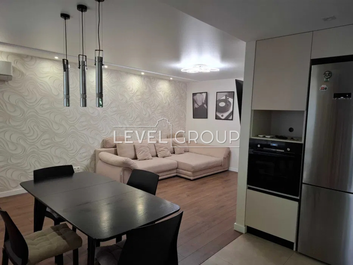 Митрополита Андрея Шептицького вул. (Анатолія Луначарського), 3б