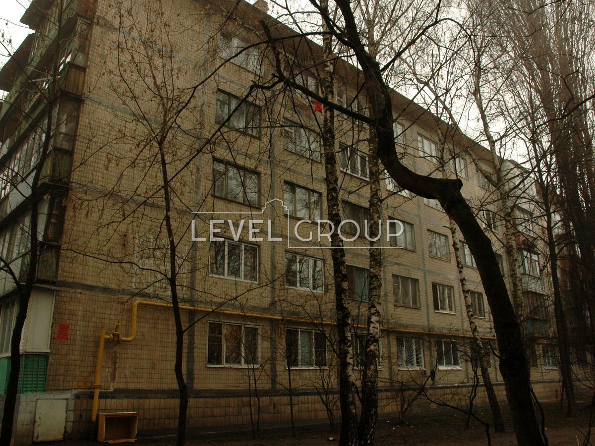 Соломянська вул., 28