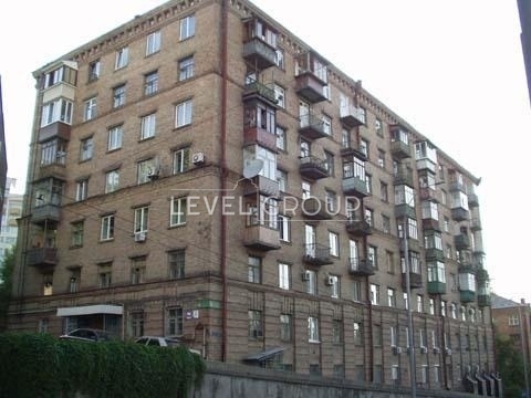 Лесі Українки бульв., 8