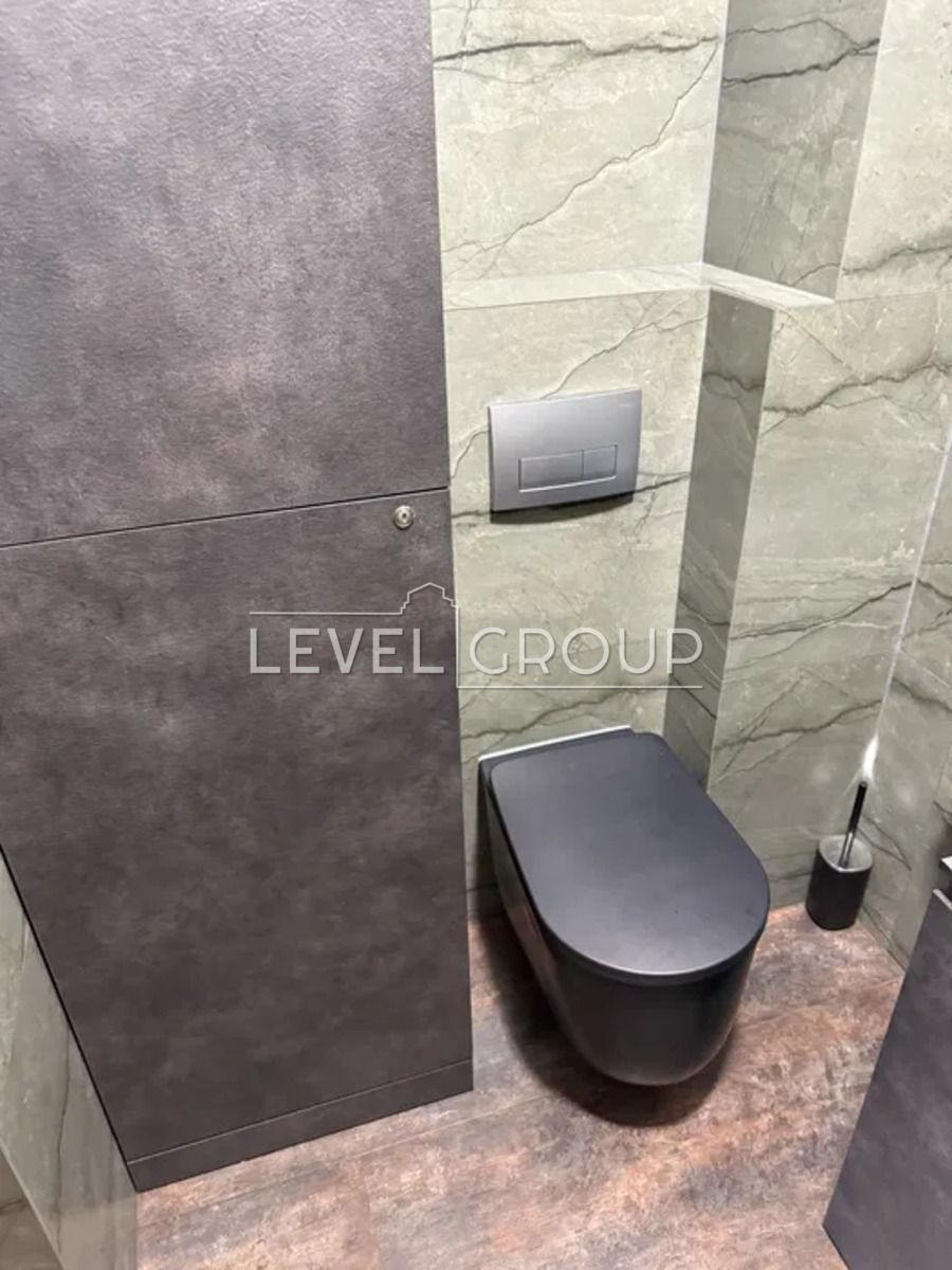 Костанайська вул., 13