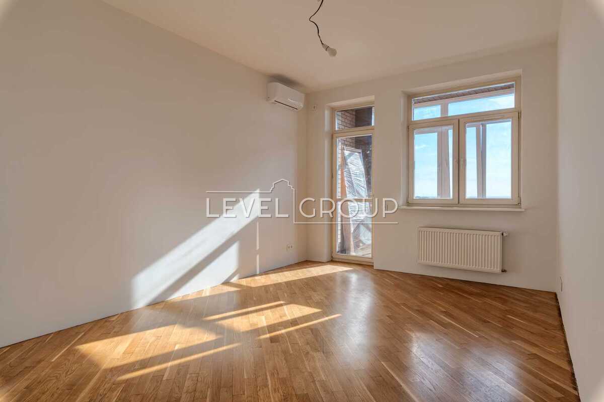 Yevhen Konovalets St. (Shchorsa), 36b