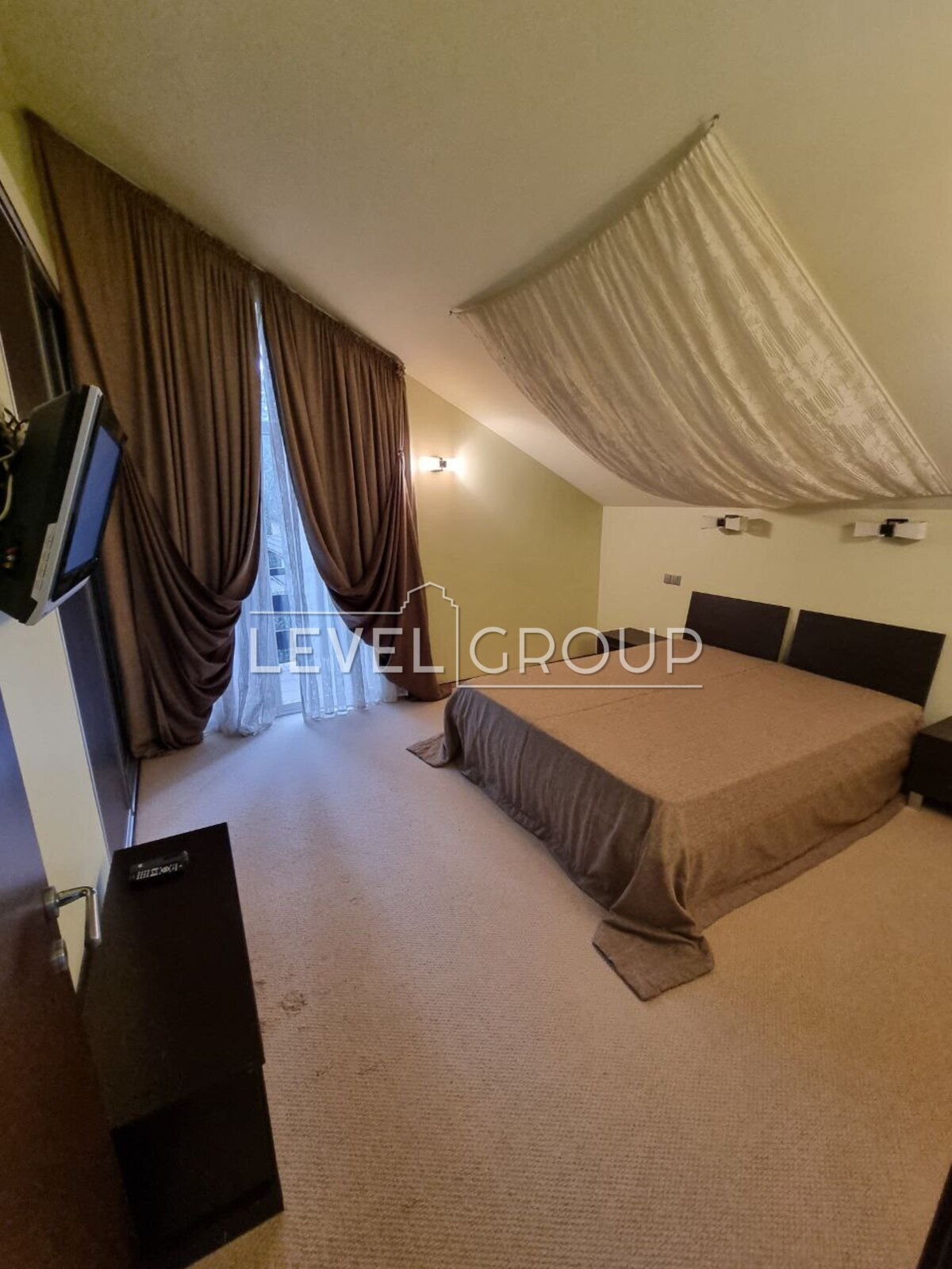 Плютовська, 2