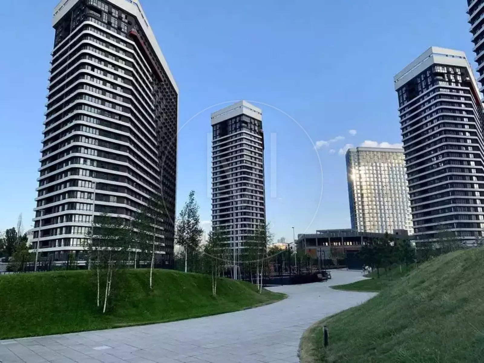 Дніпровська набережна