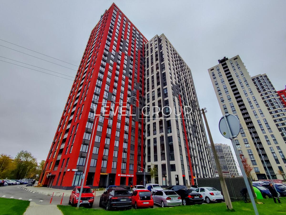 Европейського Союзу просп. (Правди), 53/46