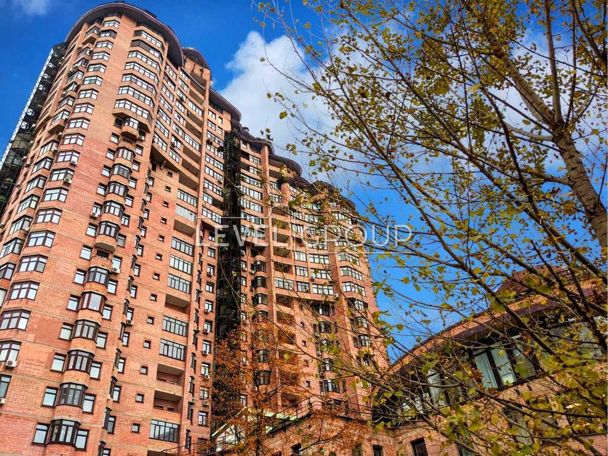Yevhen Konovalets St. (Shchorsa), 36b