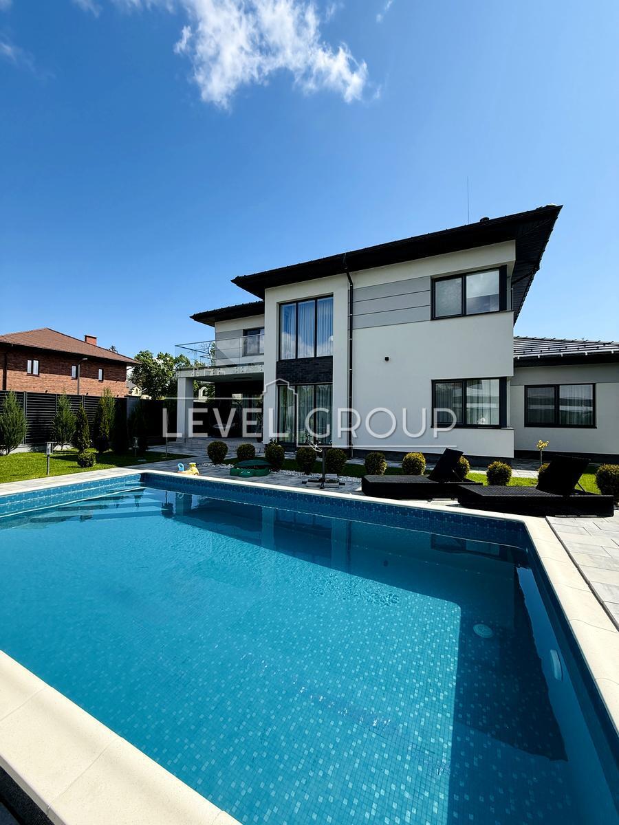 Петрівський пров., 10