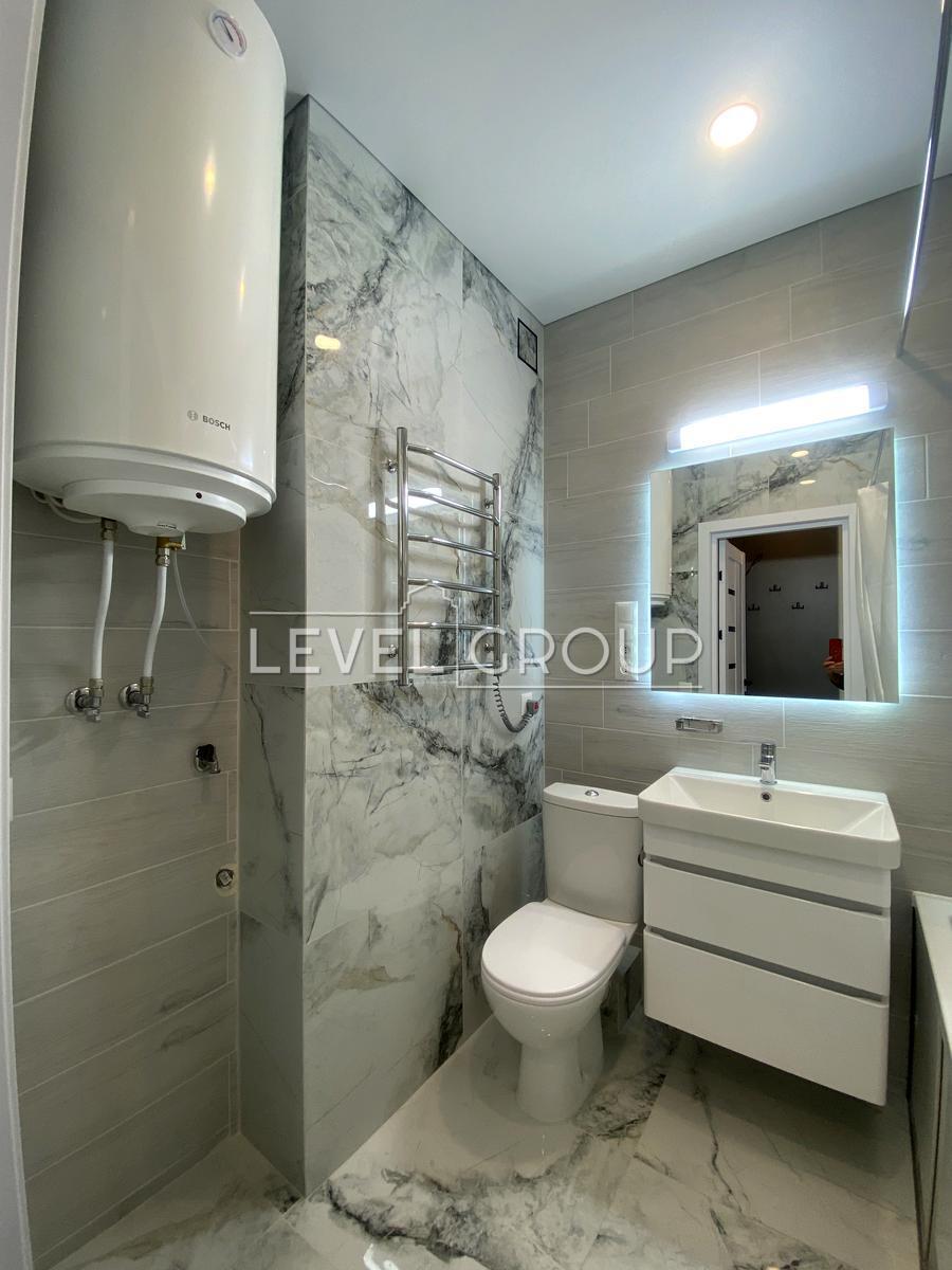 Повітряних Сил просп. (Повітрофлотський), 56