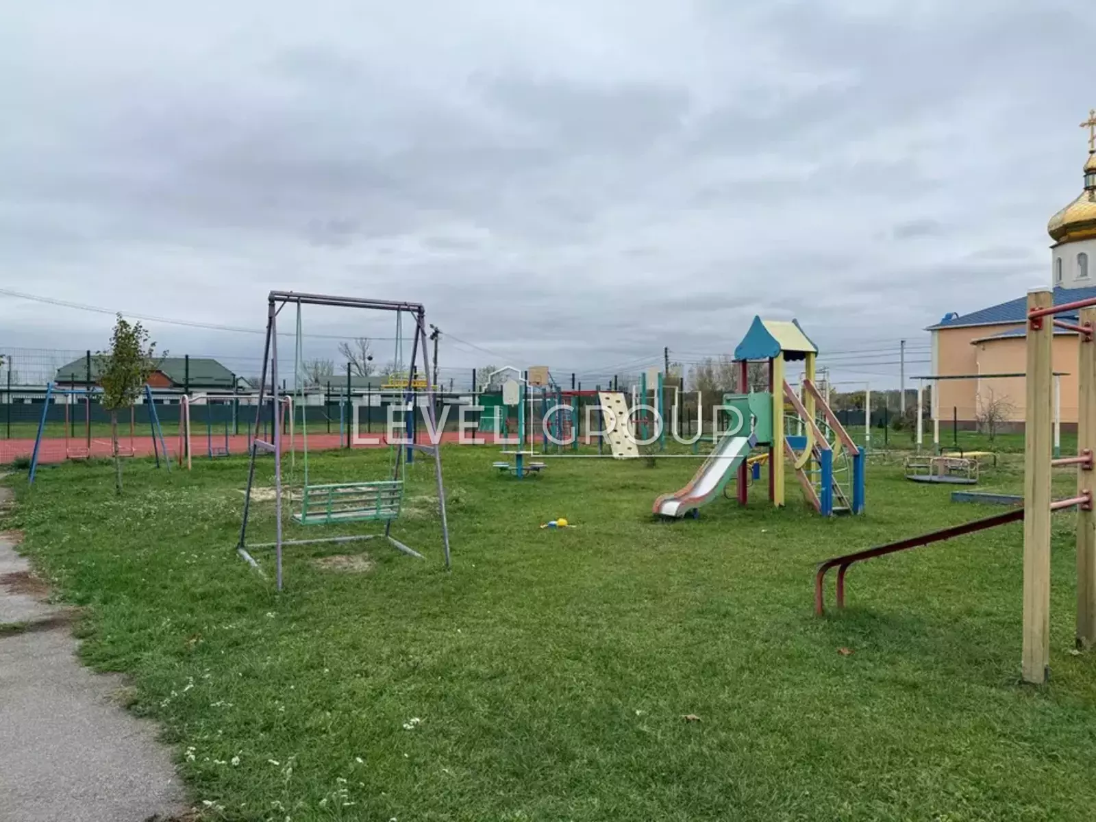 Вишнева вул.