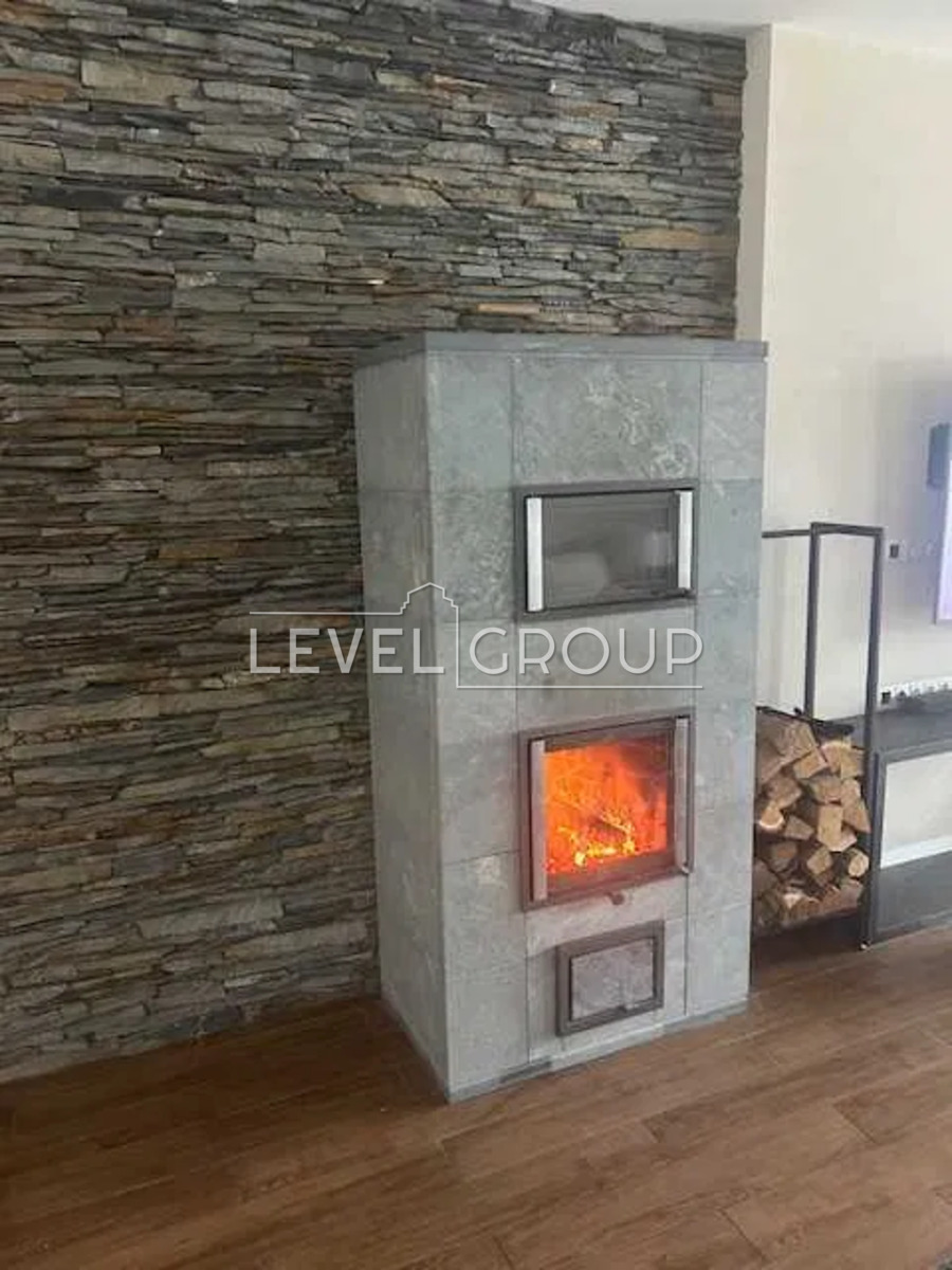 Академіка Кащенка вул., 10