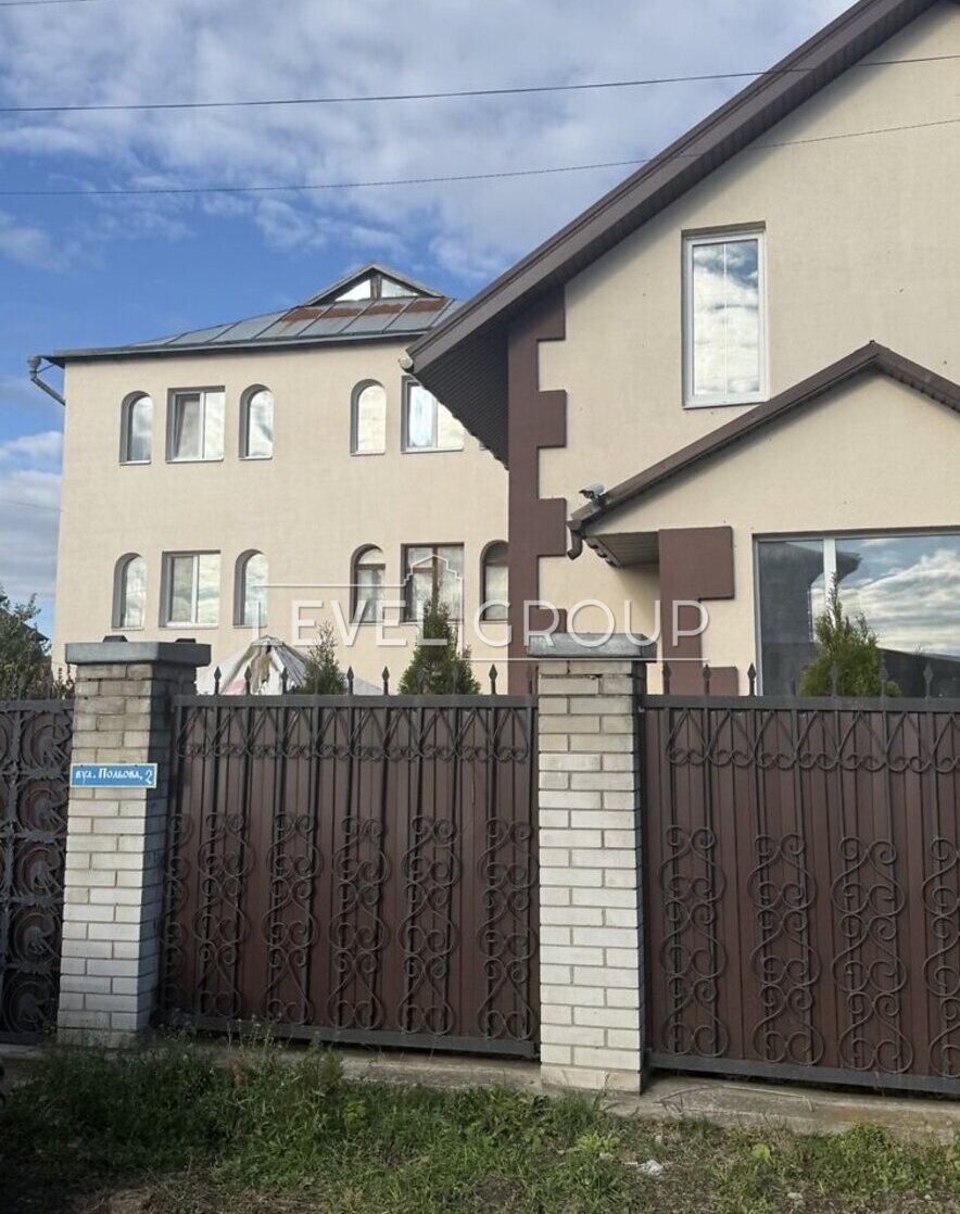 Польова вул., 2
