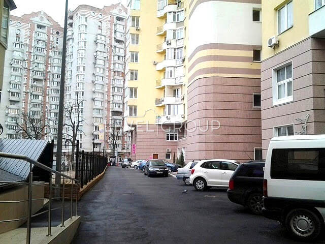 Степана Руданського вул., 3а