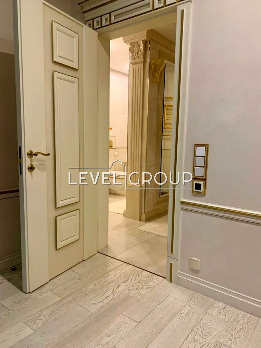 Lesia Ukrainka Blvd., 7B