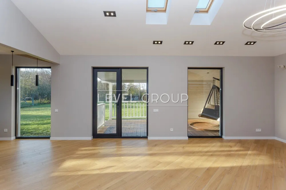 Підгірна вул.