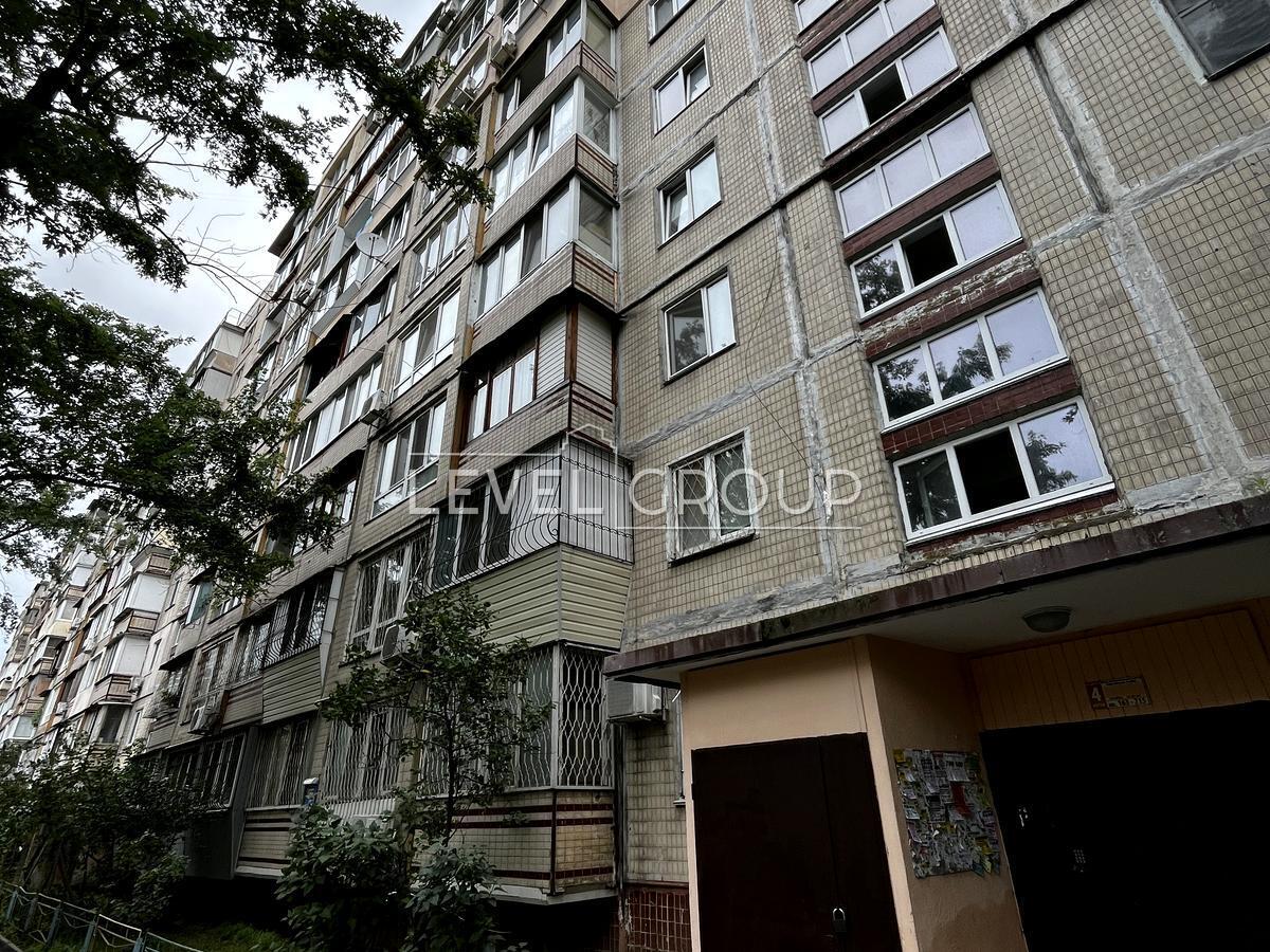 Оболонський просп., 30/51