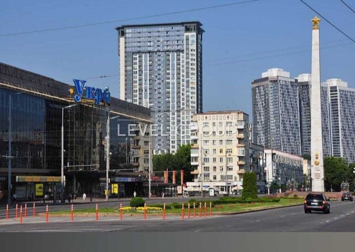 Берестейський просп. (Перемоги), 5б