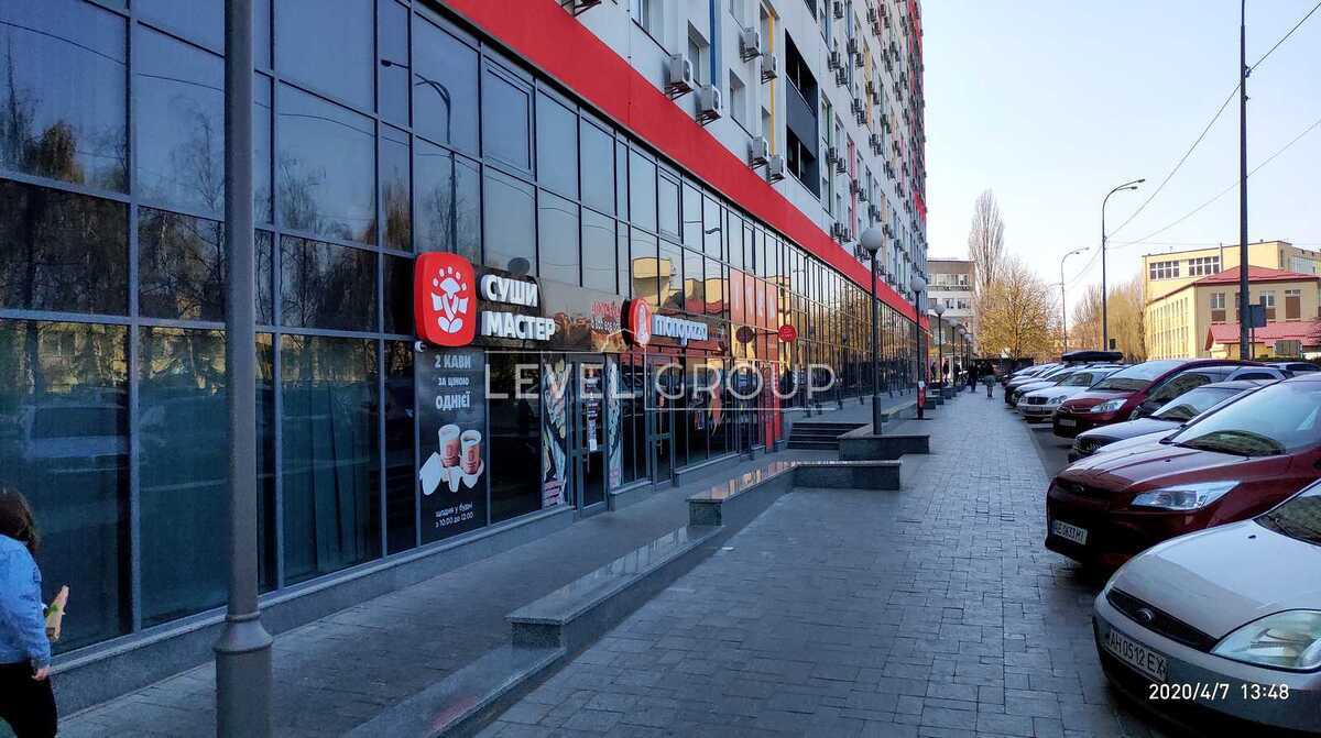 Машинобудівна вул., 41