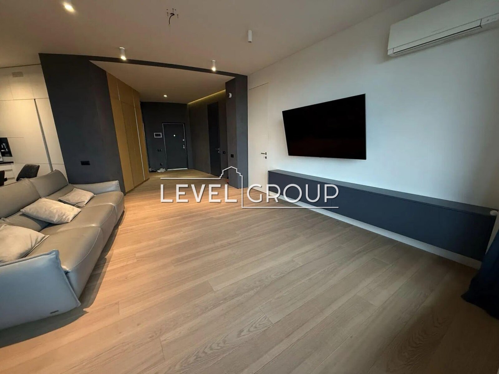Yevhen Konovalets St. (Shchorsa), 26A