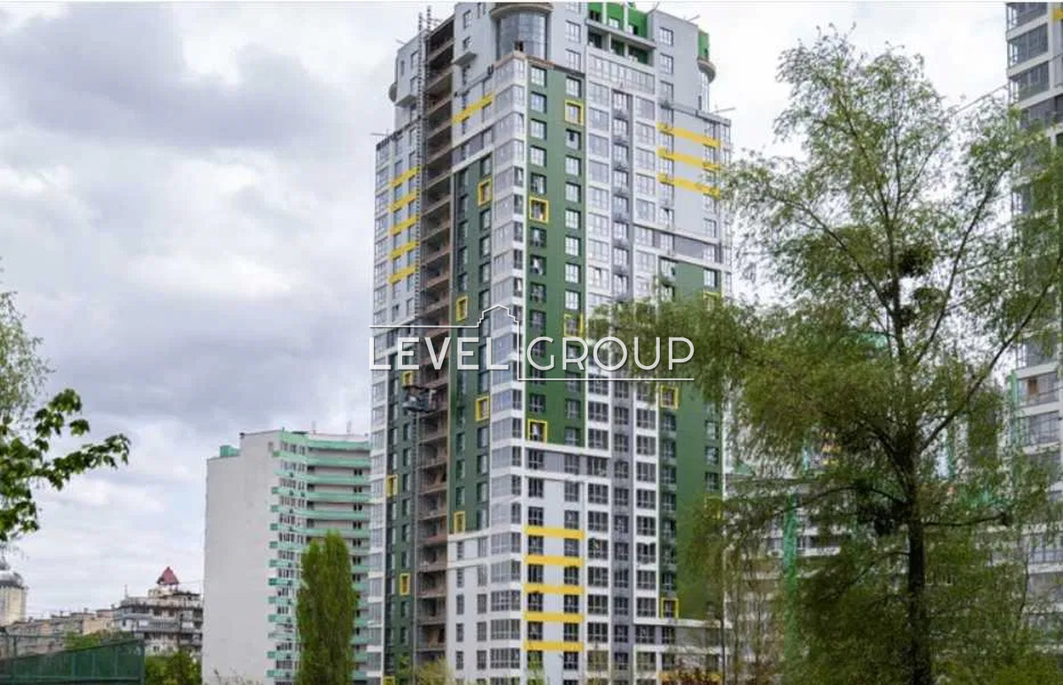 Вишгородська вул., 45