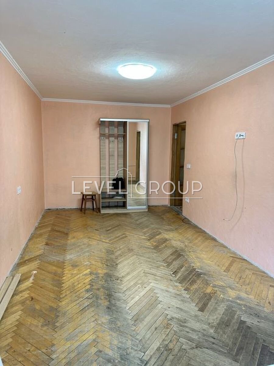 Vyshhorodska St., 44b