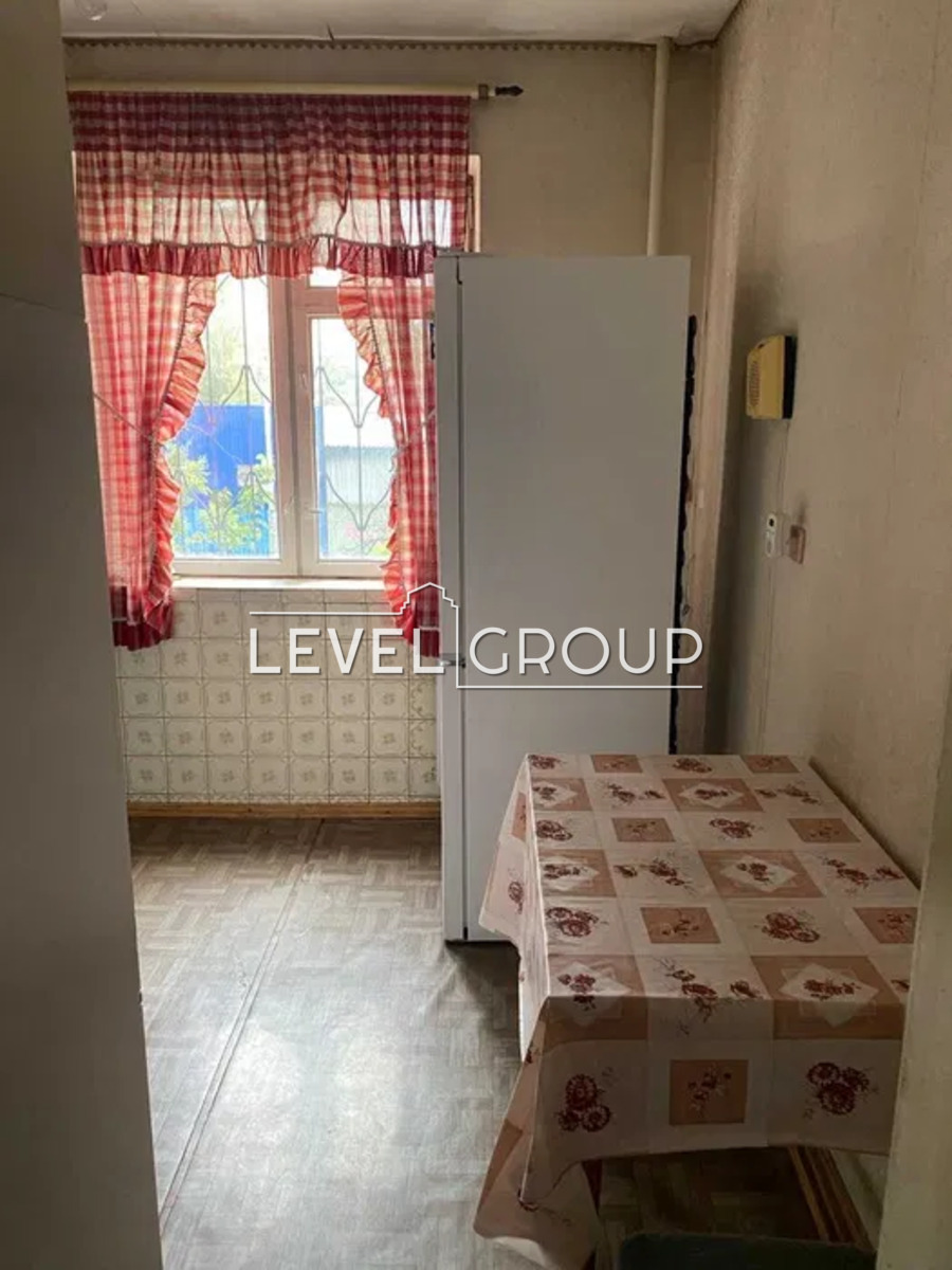 Оболонський просп., 36а