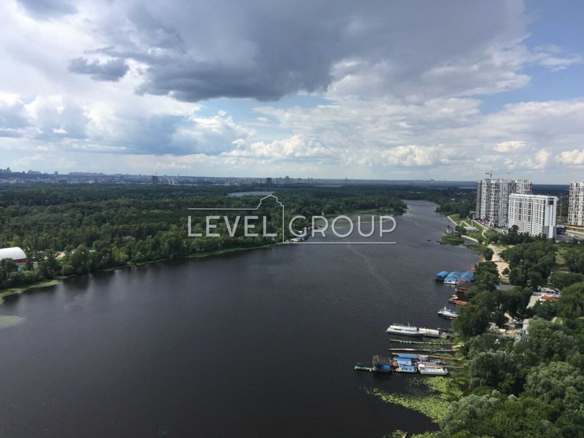 Микільсько-Слобідська вул., 3б