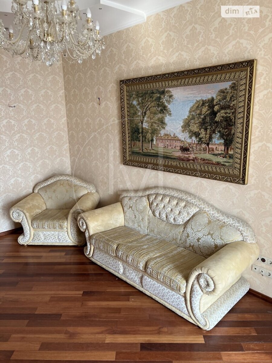 Рейтарська вул., 20/24