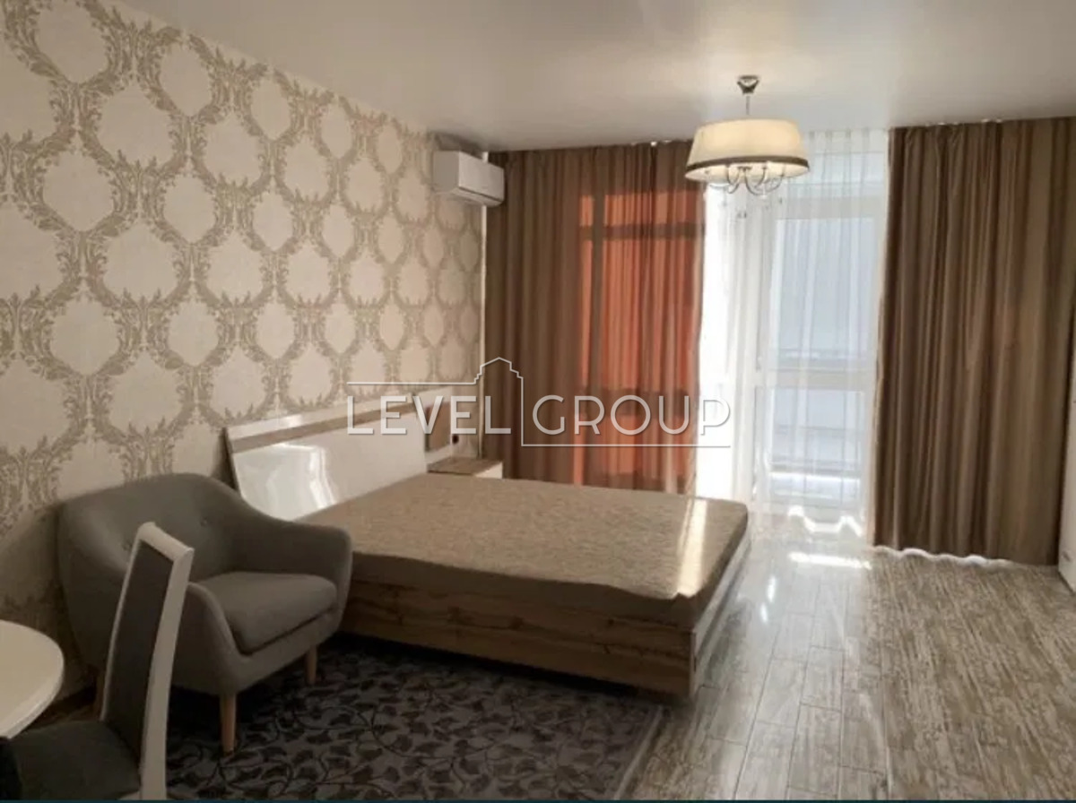 Predslavynska St., 53