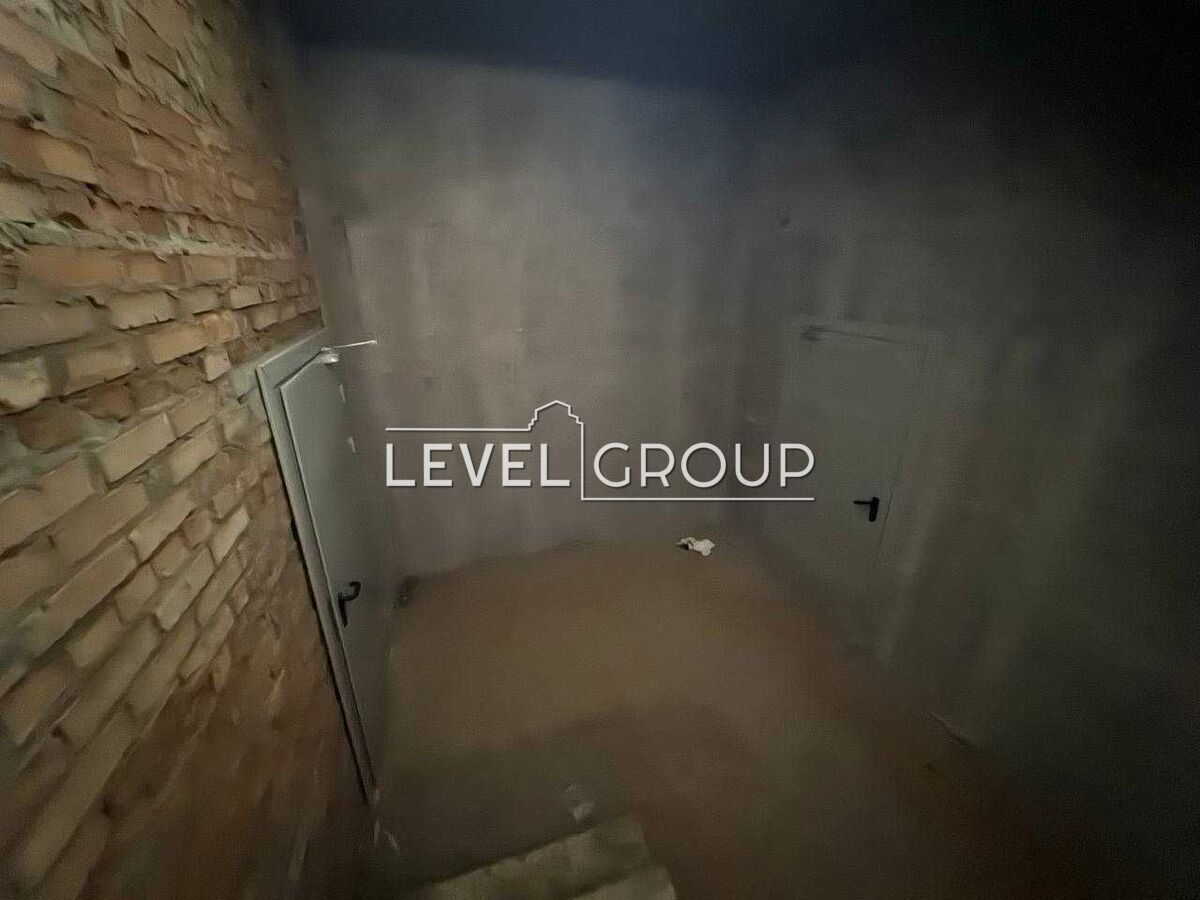 name_en