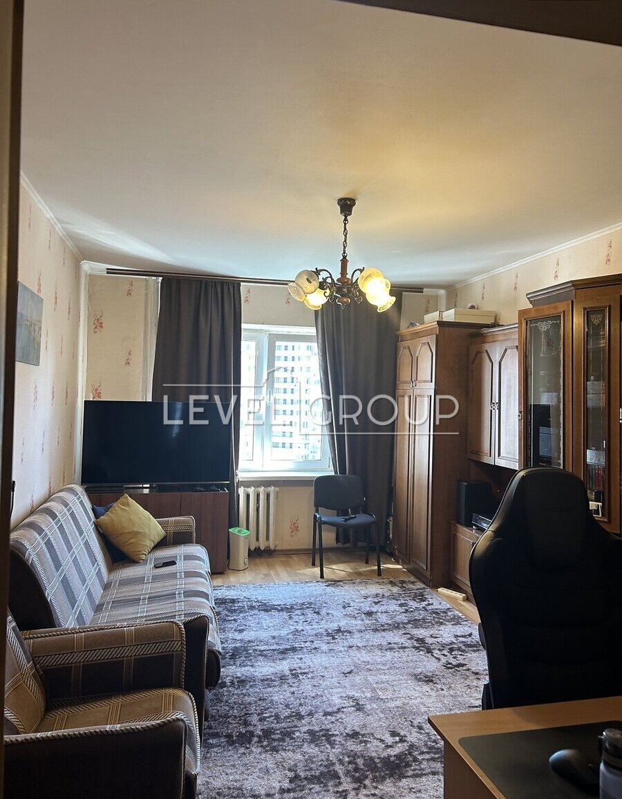 Олени Пчілки вул., 2Б