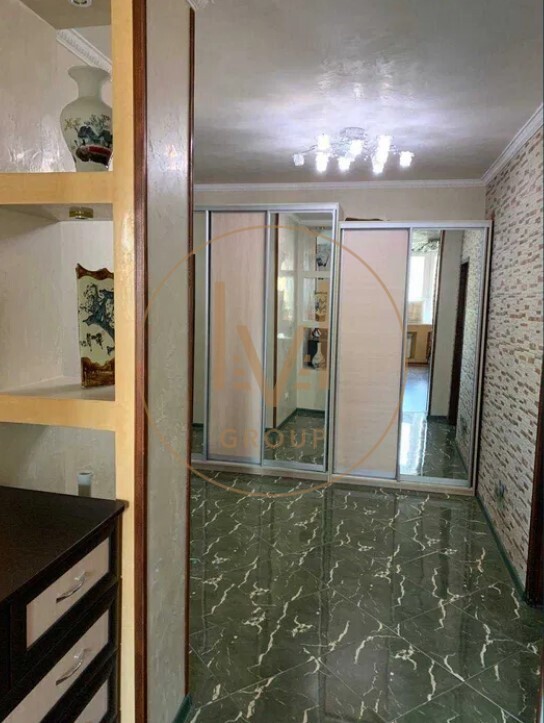 Sribnokilska St., 1