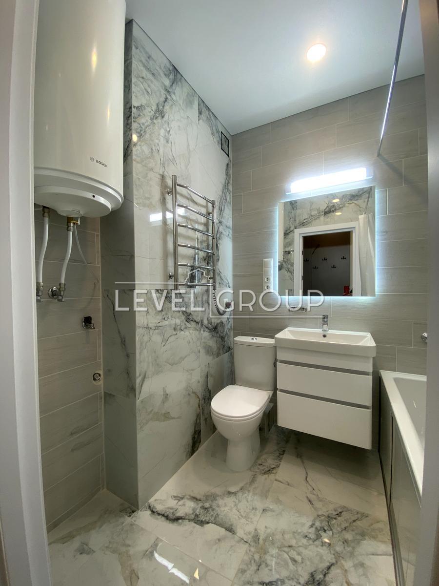 Повітряних Сил просп. (Повітрофлотський), 56