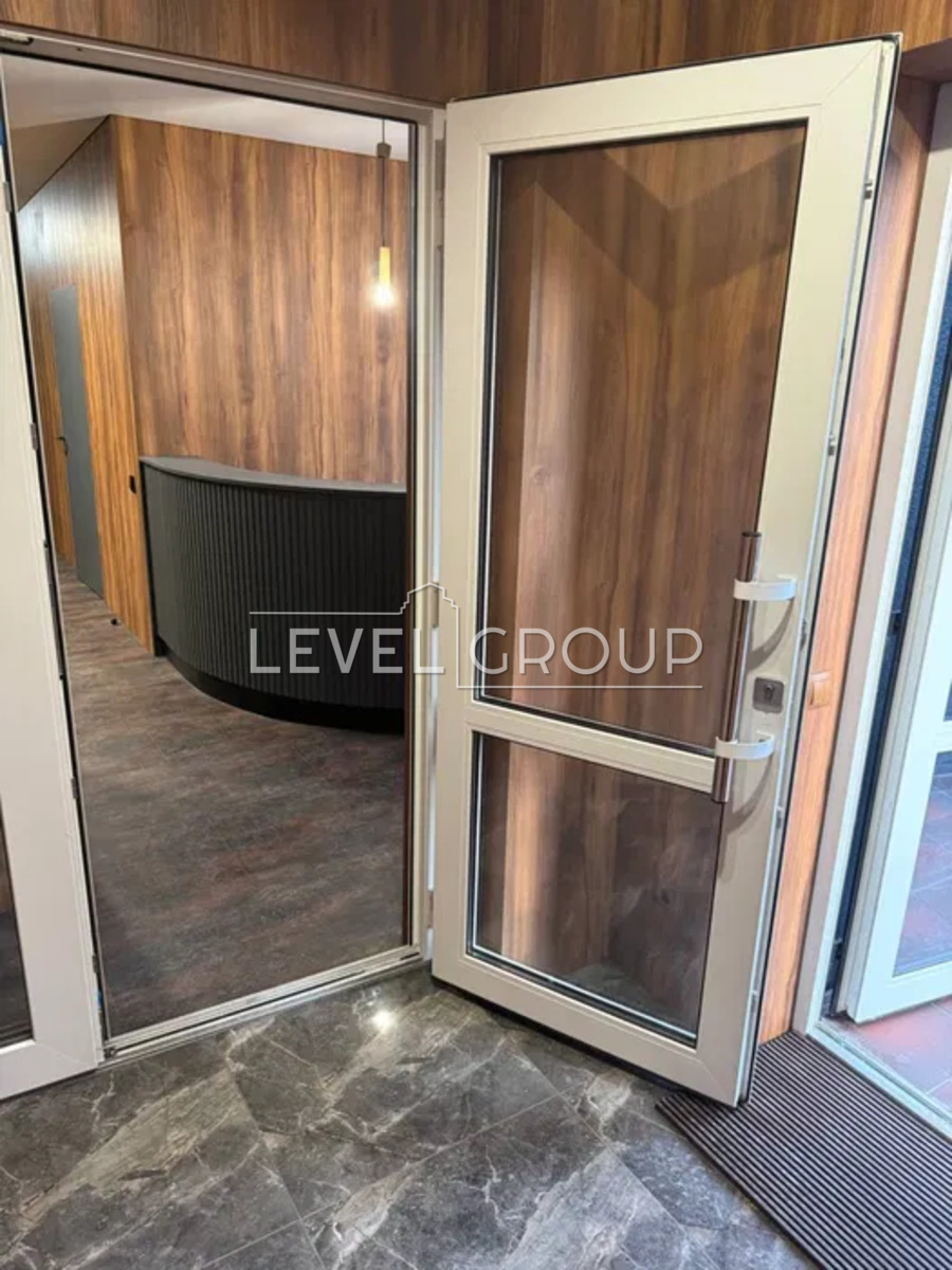 Костанайська вул., 13