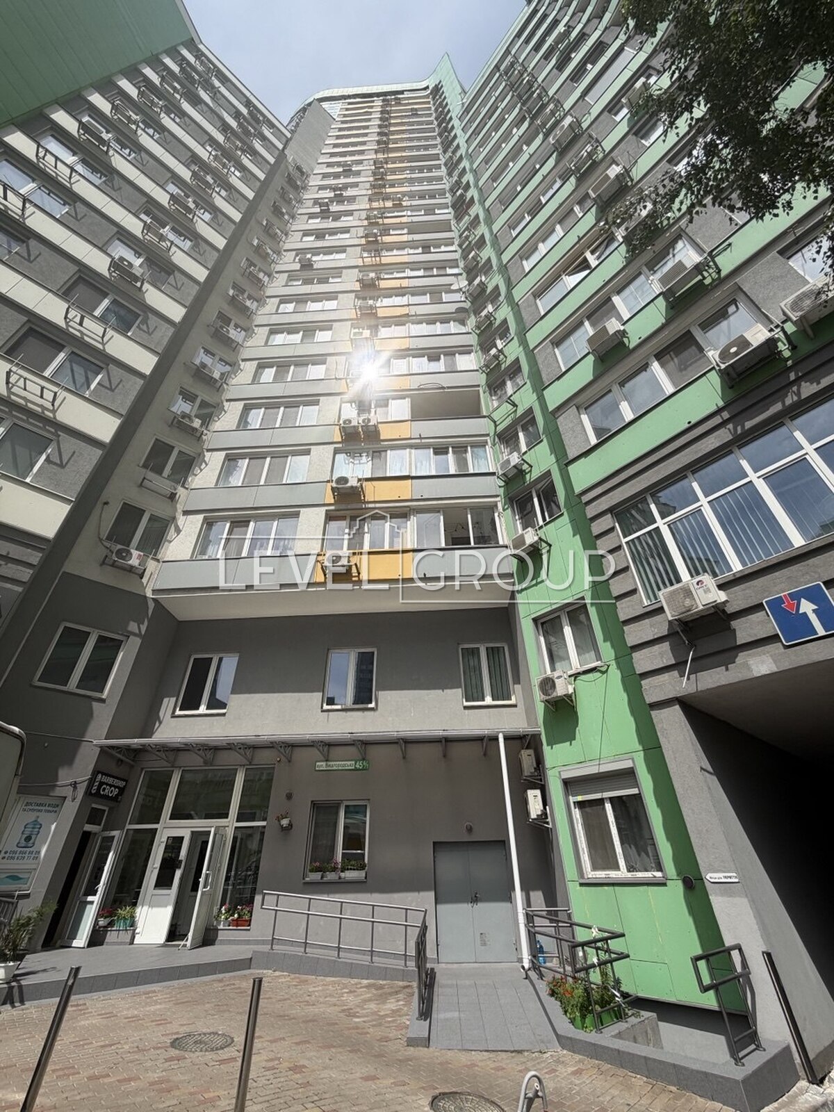 Vyshhorodska St., 45b/1