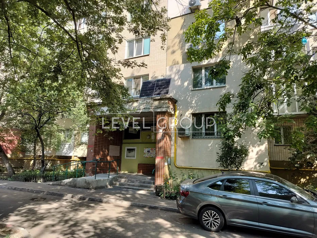 Борщагівська вул., 173/187
