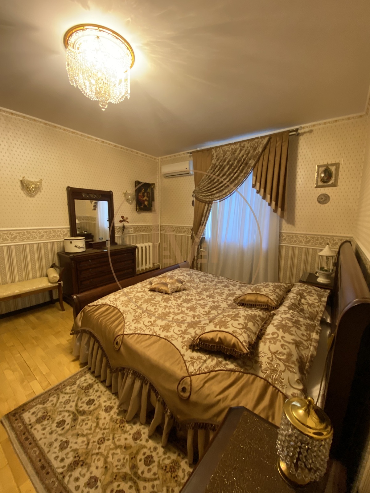 Введенська вул., 5