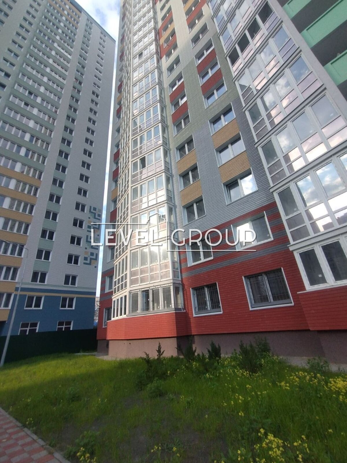 Бориса Гмирі вул., 22В