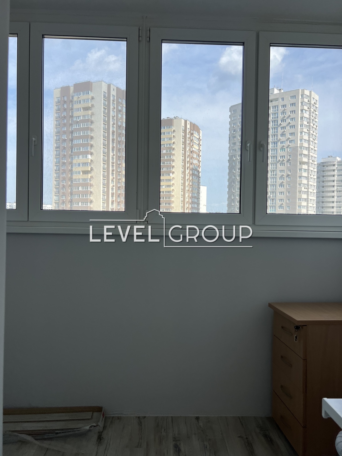 Микільсько-Слобідська вул., 10