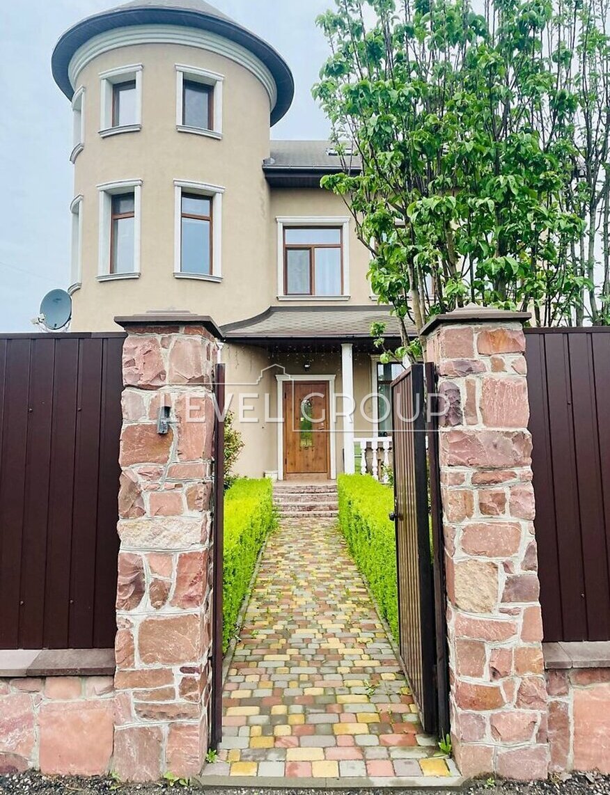 Starytskogo St., 11
