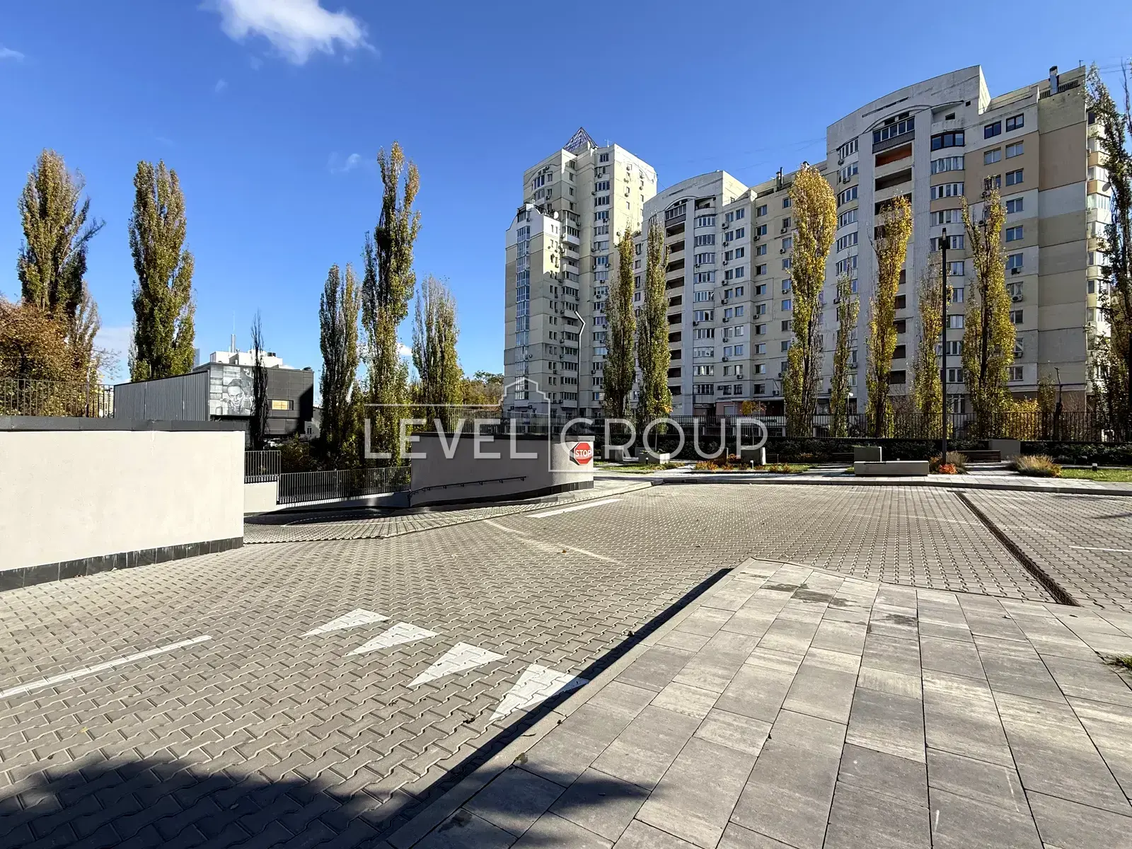 Мокра вул. (Кудряшова), 8-Б